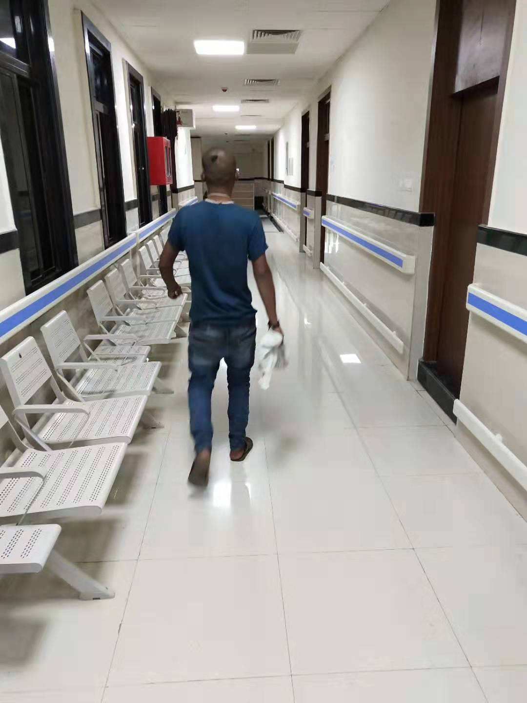Healthcare Anti-Collision Anti-Bacterial Wall Guard with Aluminum Alloy & PVC 4.0M Length ZS Care HS-610 for Hospital Corridors